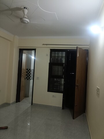 Room in 3 BHK Builder Floor at Ansal API Esencia, Sector 67 – for Rent