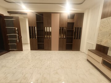 Room in 2 BHK Apartment at Domlur – for Rent