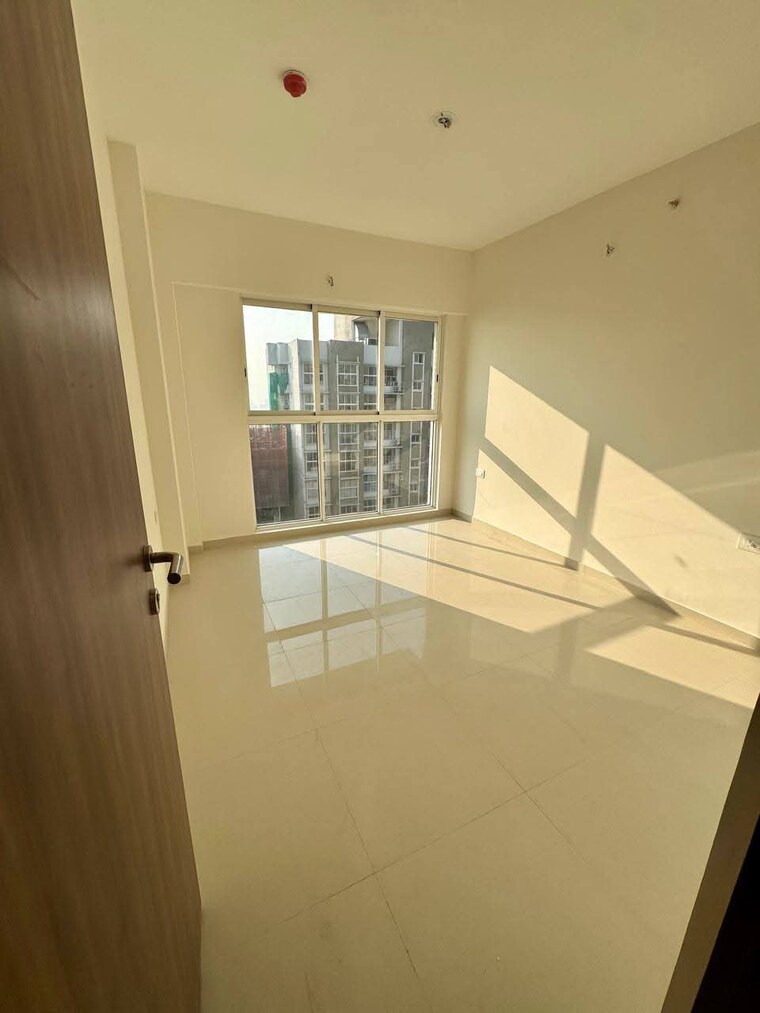 Bedroom, lodha-amara 3 Bedroom 1250 Sq.Ft. Apartment In Kolshet Road Thane 9554350