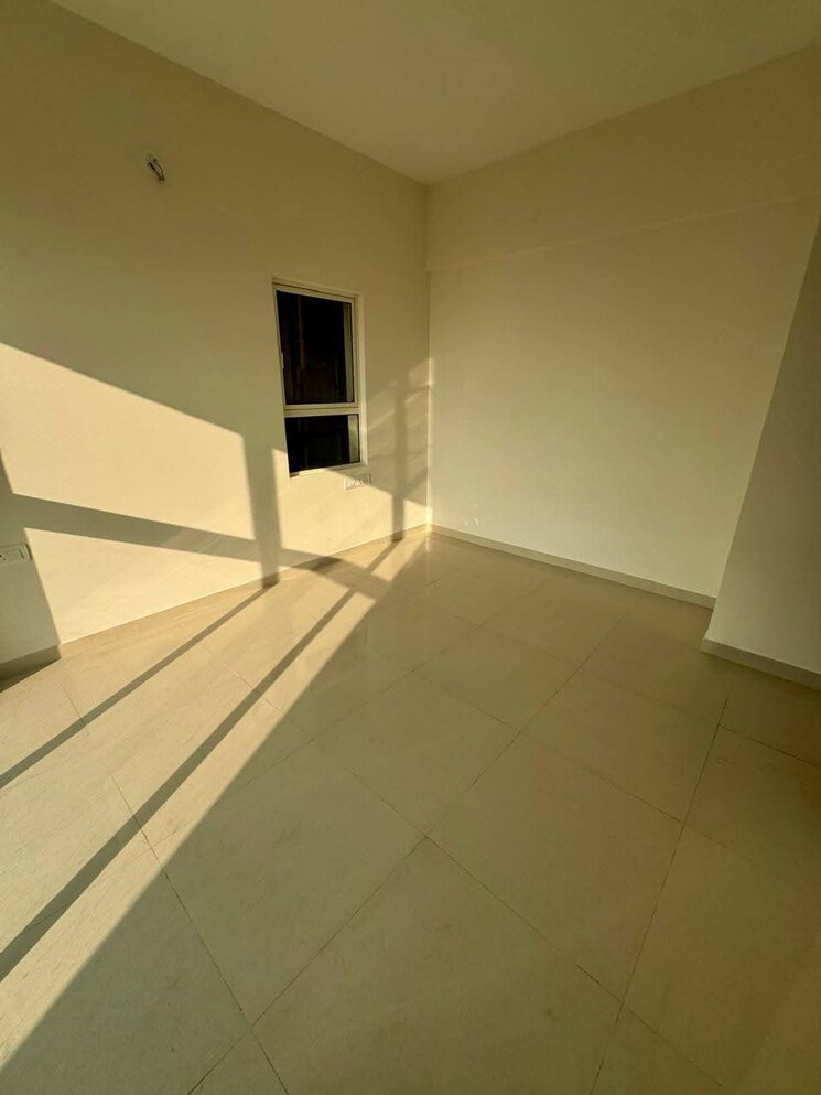 Bedroom, lodha-amara 3 Bedroom 1250 Sq.Ft. Apartment In Kolshet Road Thane 9554350