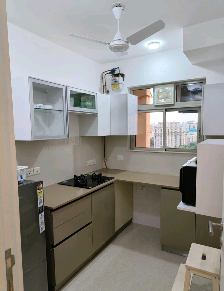 Kitchen, hiranandani-solitaire-studio-apartment 1 Bedroom 550 Sq.Ft. Apartment In Ghodbunder Road Thane 9554356