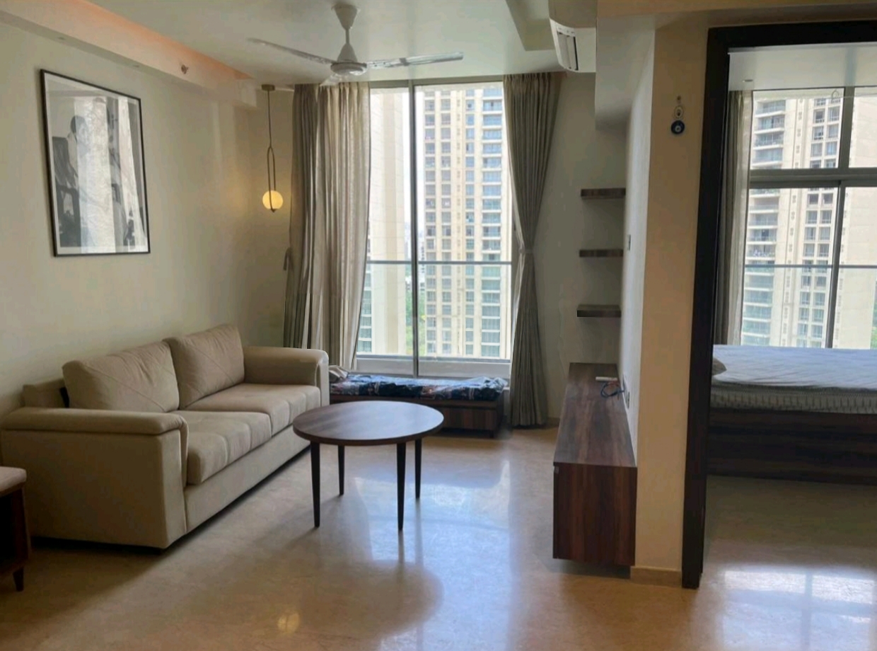 1 BHK Apartment For Rent in Hiranandani Solitaire Studio Apartment