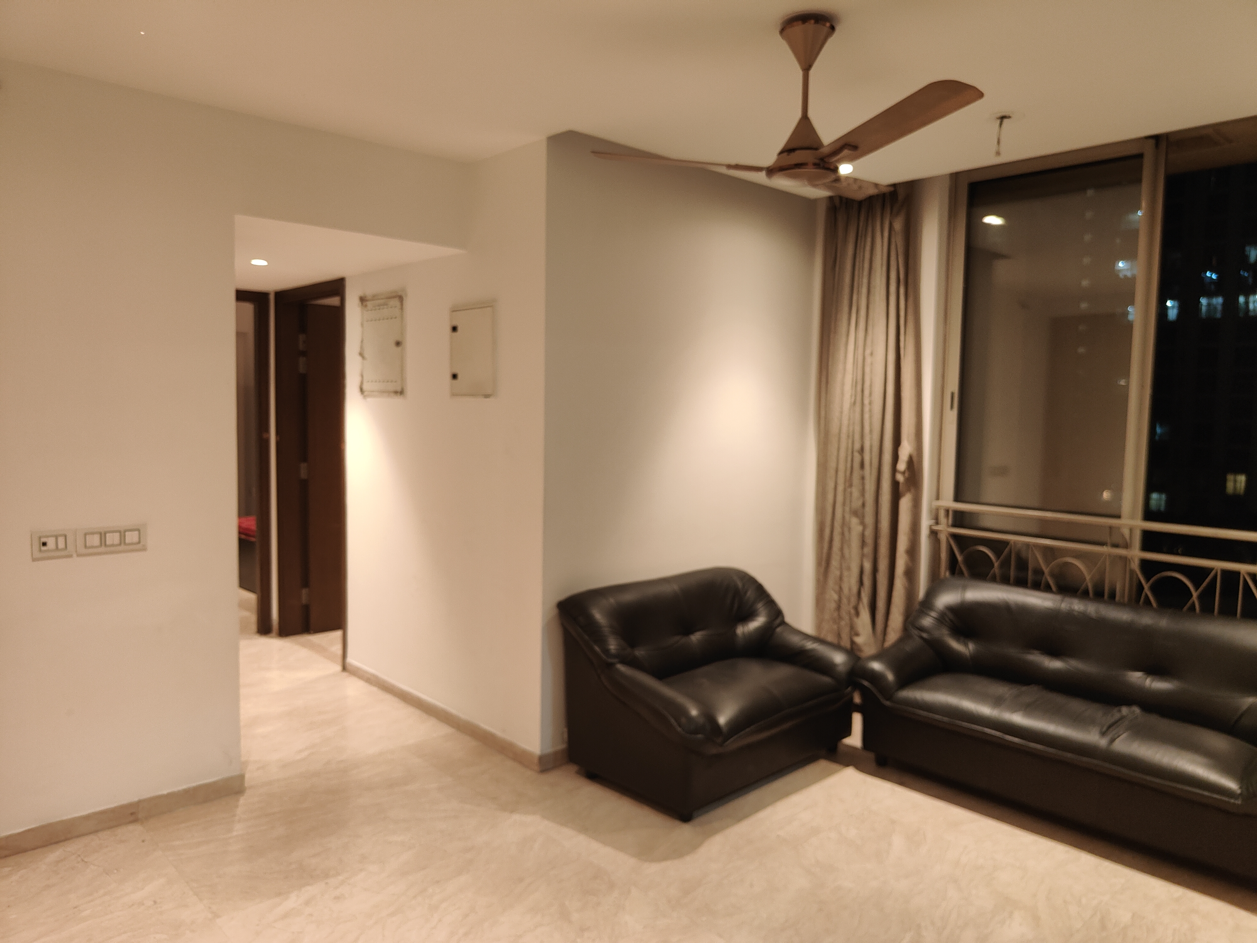 2 BHK Apartment For Rent in One Hiranandani Park