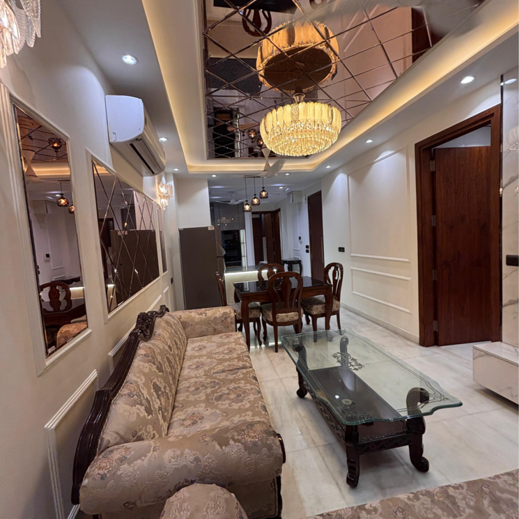 Gym, safdarjung enclave 3 Bedroom 200 Sq.Yd. Builder Floor In Safdarjung Enclave Delhi 9554365