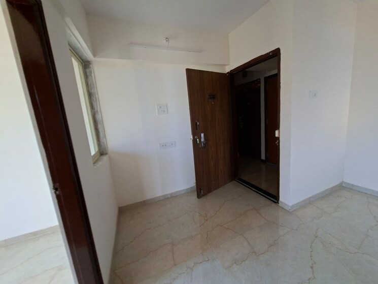 Room, raunak-delight 1 Bedroom 700 Sq.Ft. Apartment In Owale Thane 9554363