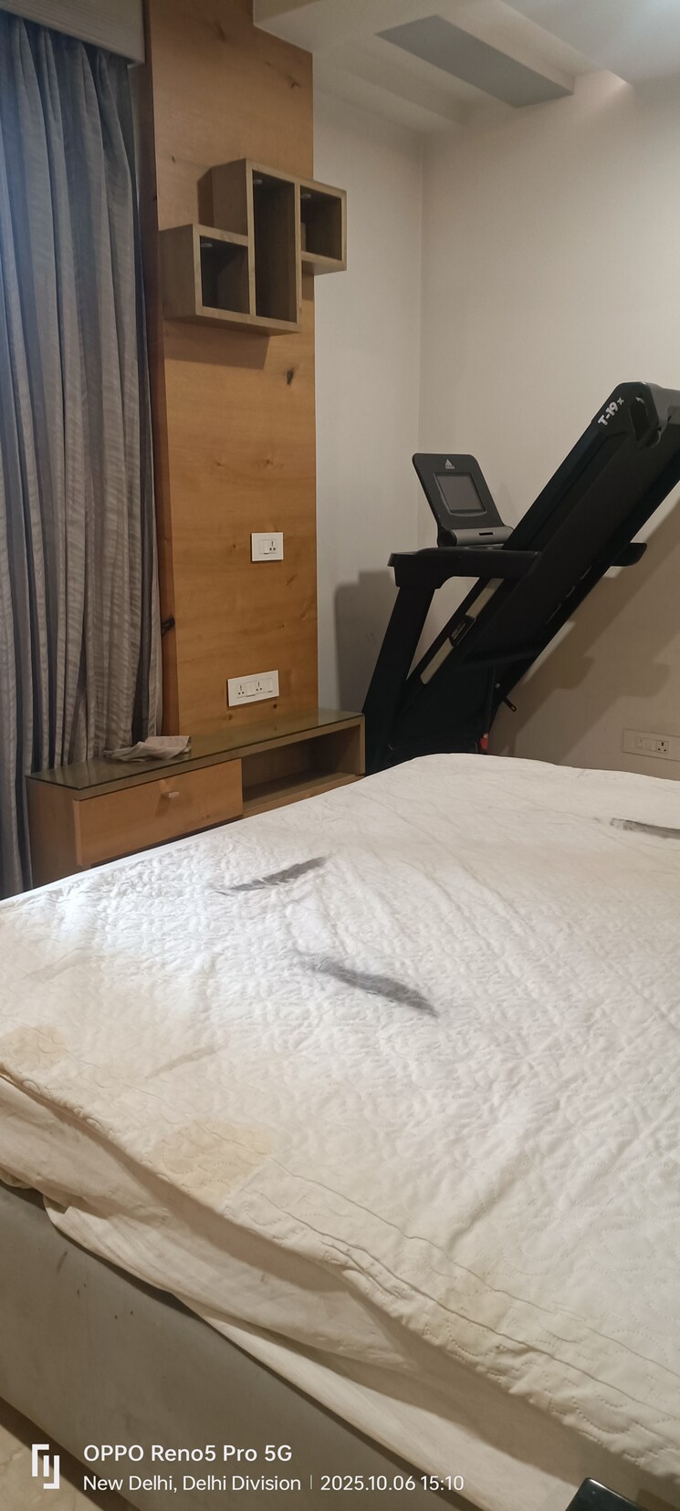 Bedroom, janakpuri 4 Bedroom 2025 Sq.Ft. Builder Floor In Janakpuri Delhi 9554381