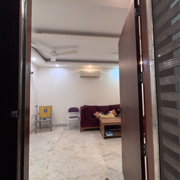 Building Lobby in 3 BHK Builder Floor at Gautam Nagar – for Rent