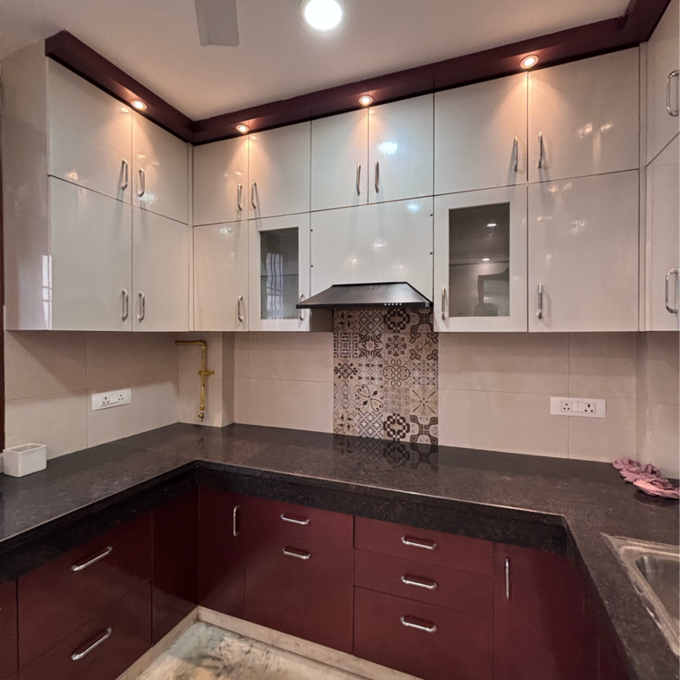 Kitchen, gautam nagar 3 Bedroom 200 Sq.Yd. Builder Floor In Gautam Nagar Delhi 9554373