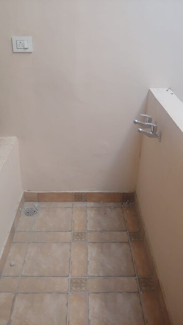 Furnished Amenities in 3 BHK Apartment at Ambala Highway – for Rent