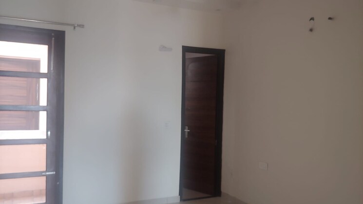 Room, ambala highway 3 Bedroom 1450 Sq.Ft. Apartment In Ambala Highway Zirakpur 9554371