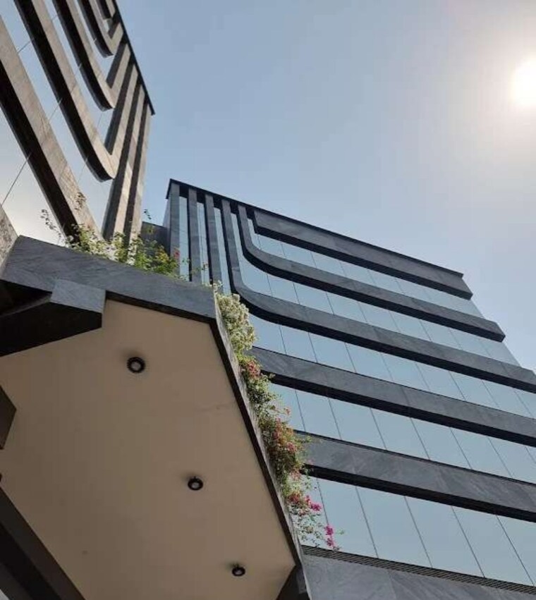 Balcony, seasons-business-centre Commercial Office Space 250 Sq.Ft. In Kalyan West Thane 9554375