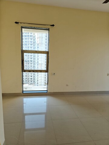 Room in 1 BHK Apartment at Raunak Delight, Owale – for Rent