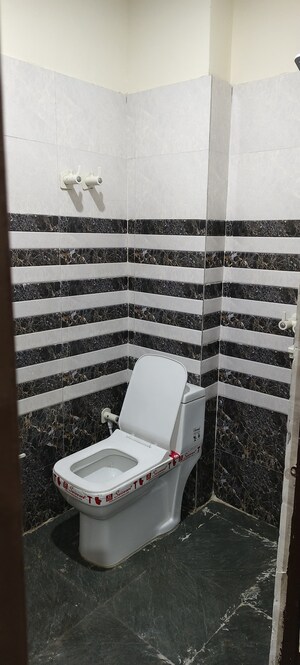 Staircase in 2 BHK Builder Floor at UP Residency, Sector 42 – for Rent