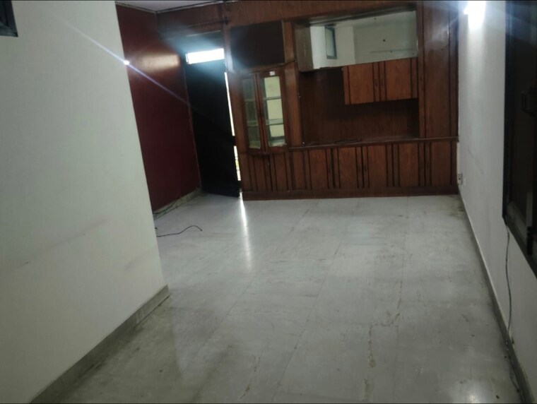 Room, mayur vihar phase 1 extension 3.5 Bedroom 1350 Sq.Ft. Apartment In Mayur Vihar Phase 1 Extension Delhi 9554398