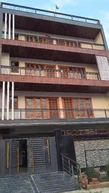 6+ BHK Independent House For Rent in Prime City Greater Noida, Sector 3 Greater Noida