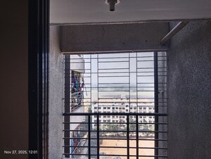 Room in 1 BHK Apartment at Dew Berry, Nalasopara West – for Rent