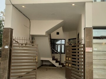2 BHK Independent House For Rent in Mukut City Center, Indira Nagar
