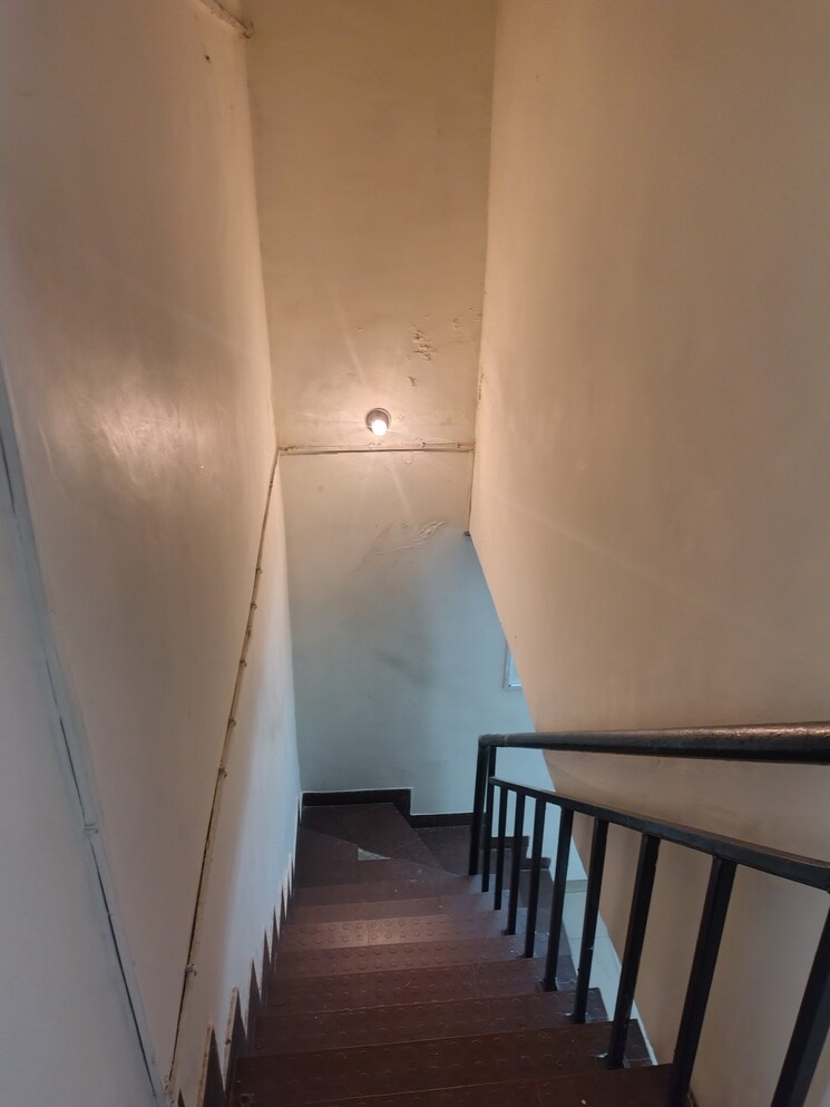 Room, sheikh sarai 5 Bedroom 2500 Sq.Ft. Builder Floor In Sheikh Sarai Delhi 9554424