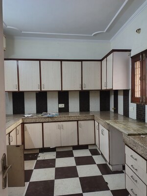 Staircase in 5 BHK Builder Floor at Sheikh Sarai – for Rent