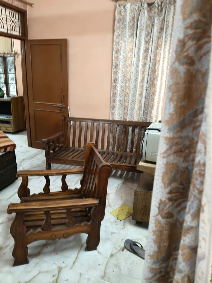 Living Room, mayur vihar 2.5 Bedroom 860 Sq.Ft. Apartment In Mayur Vihar Delhi 9554436