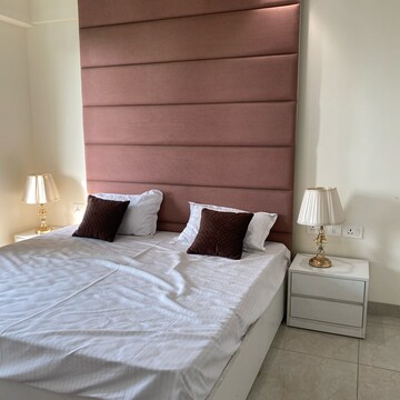 Bedroom in 2 BHK Builder Floor at Sector 76 – for Sale