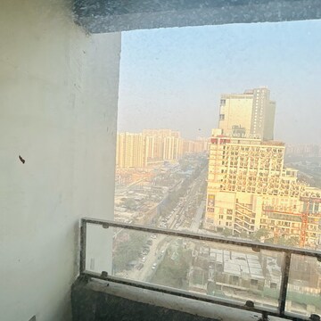  Office Space – Exterior View View at Gaur City Mall, Sector 4 Greater Noida - for Rent