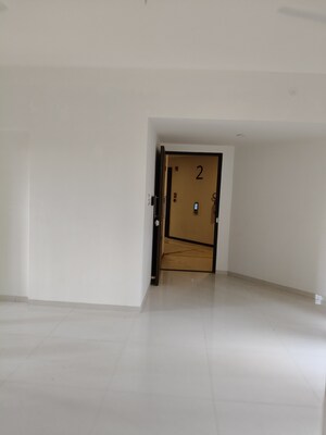 Room in 2 BHK Apartment at Sheth Montana, Mulund West – for Sale