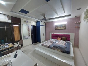 Master Bedroom in 3 BHK Builder Floor at Mahendru Enclave – for Sale