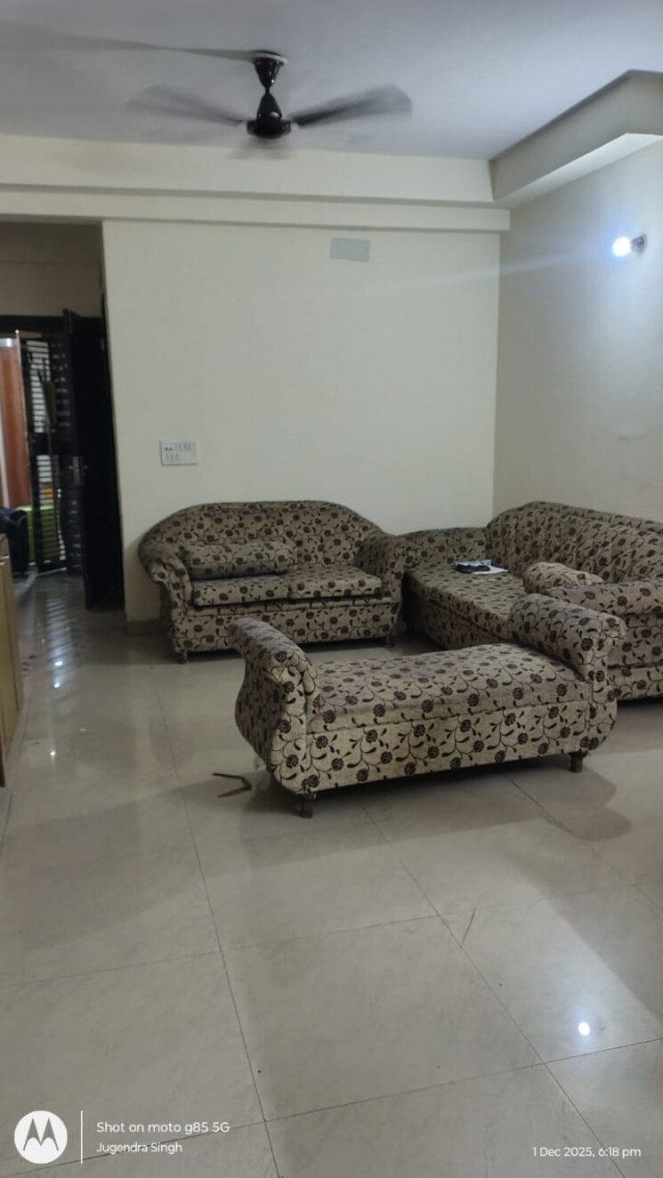 Living Room, aims-golf-city 3.5 Bedroom 1550 Sq.Ft. Apartment In Sector 75 Noida 9554498