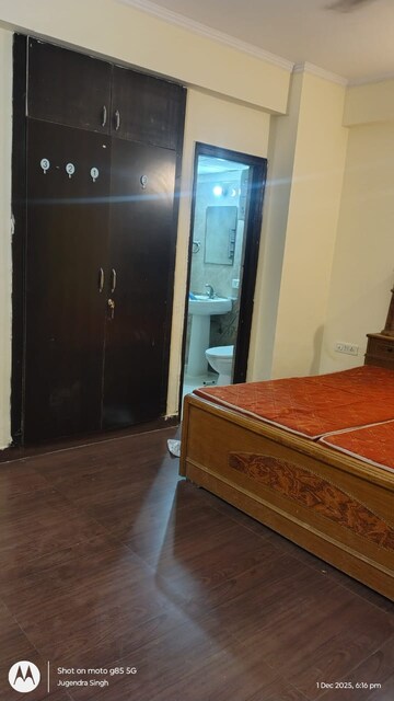 Bedroom in 3.5 BHK Apartment at Aims Golf City, Sector 75 – for Rent