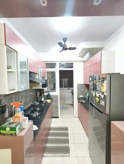 3 BHK Apartment For Sale in Amrapali Crystal Homes