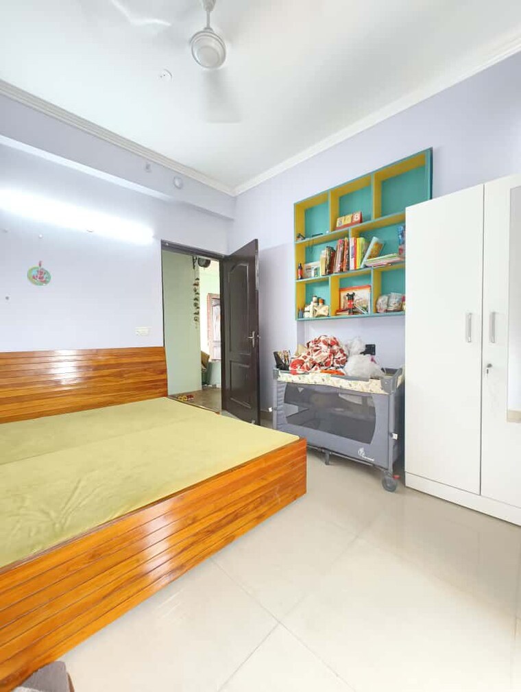 Bedroom, amrapali-crystal-homes 3 Bedroom 1700 Sq.Ft. Apartment In Sector 76 Noida 9554508