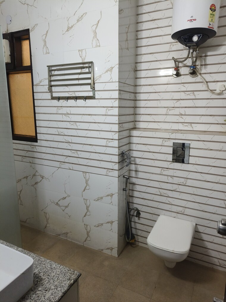 Other, vipul-world-floors 3.5 Bedroom 2000 Sq.Ft. Builder Floor In Sector 48 Gurgaon 9554536