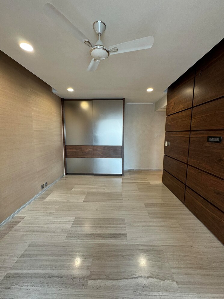 Kitchen, lodha-the-world-towers-world-one-tier-2 5 Bedroom 3760 Sq.Ft. Apartment In Worli Mumbai 9554519