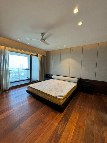 Furnished Amenities in 5 BHK Apartment at Lodha The World Towers World One Tier 2, Worli – for Rent