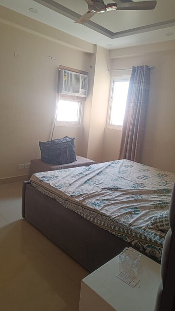Bedroom in 3.5 BHK Apartment at Aims Golf City, Sector 75 – for Sale