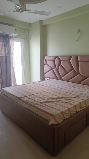 Bedroom in 3.5 BHK Apartment at Aims Golf City, Sector 75 – for Sale