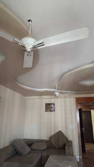 Furnished Amenities in 3.5 BHK Apartment at Aims Golf City, Sector 75 – for Sale