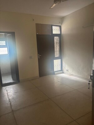Room in 4 BHK Independent House at Sector 23a – for Rent
