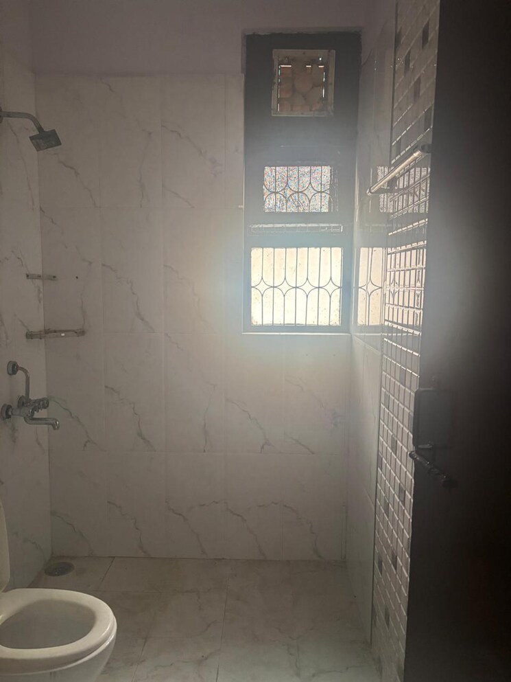 Bathroom, sector 23a 4 Bedroom 1500 Sq.Ft. Independent House In Sector 23a Gurgaon 9554530