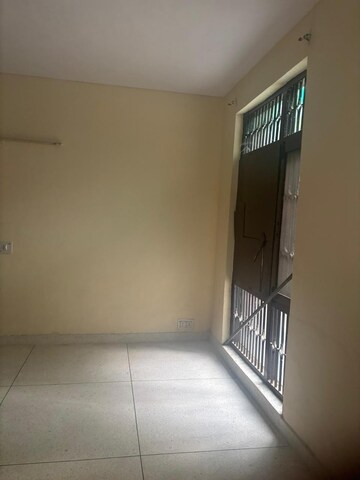 Room in 4 BHK Independent House at Sector 23a – for Rent