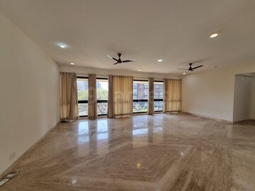 Room in 3 BHK Apartment at Kumar Sienna, Magarpatta Road – for Sale