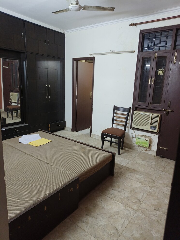 Bedroom, unitech-south-city-ii 3 Bedroom 2000 Sq.Ft. Builder Floor In Sector 50 Gurgaon 9554553