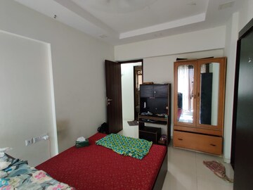 Bedroom in 1 BHK Apartment at Je And Vee Om Trimurti, Malad East – for Rent