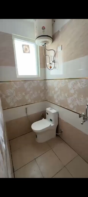 Bathroom in 1.5 BHK Builder Floor at Sector 23a – for Rent