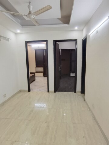 Hall in 2.5 BHK Builder Floor at Vipul World Floors, Sector 48 – for Rent