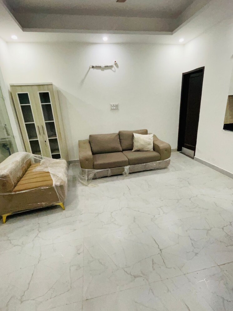 Living Room, sector 23a 3 Bedroom 2000 Sq.Ft. Builder Floor In Sector 23a Gurgaon 9554568