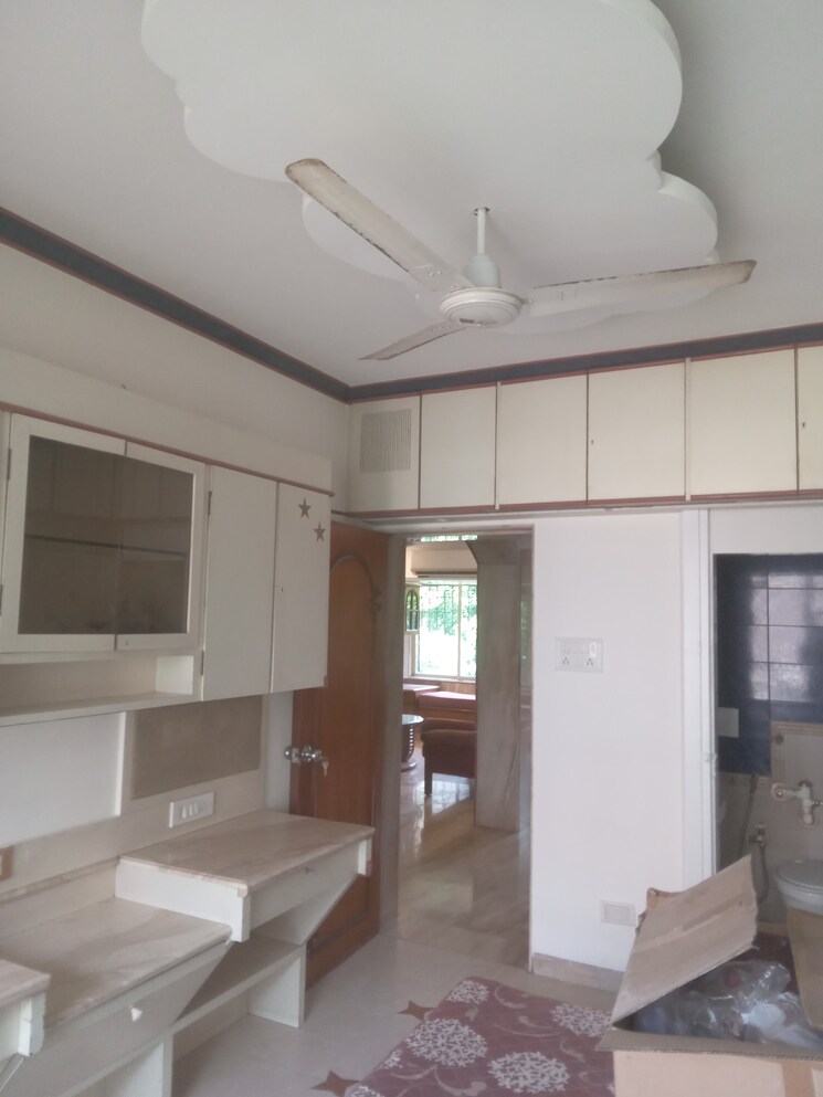 Kitchen, khar west 3 Bedroom 1000 Sq.Ft. Apartment In Khar West Mumbai 9554578