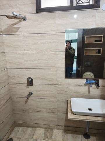 Bathroom in 3 BHK Builder Floor at Mukherjee Nagar – for Sale