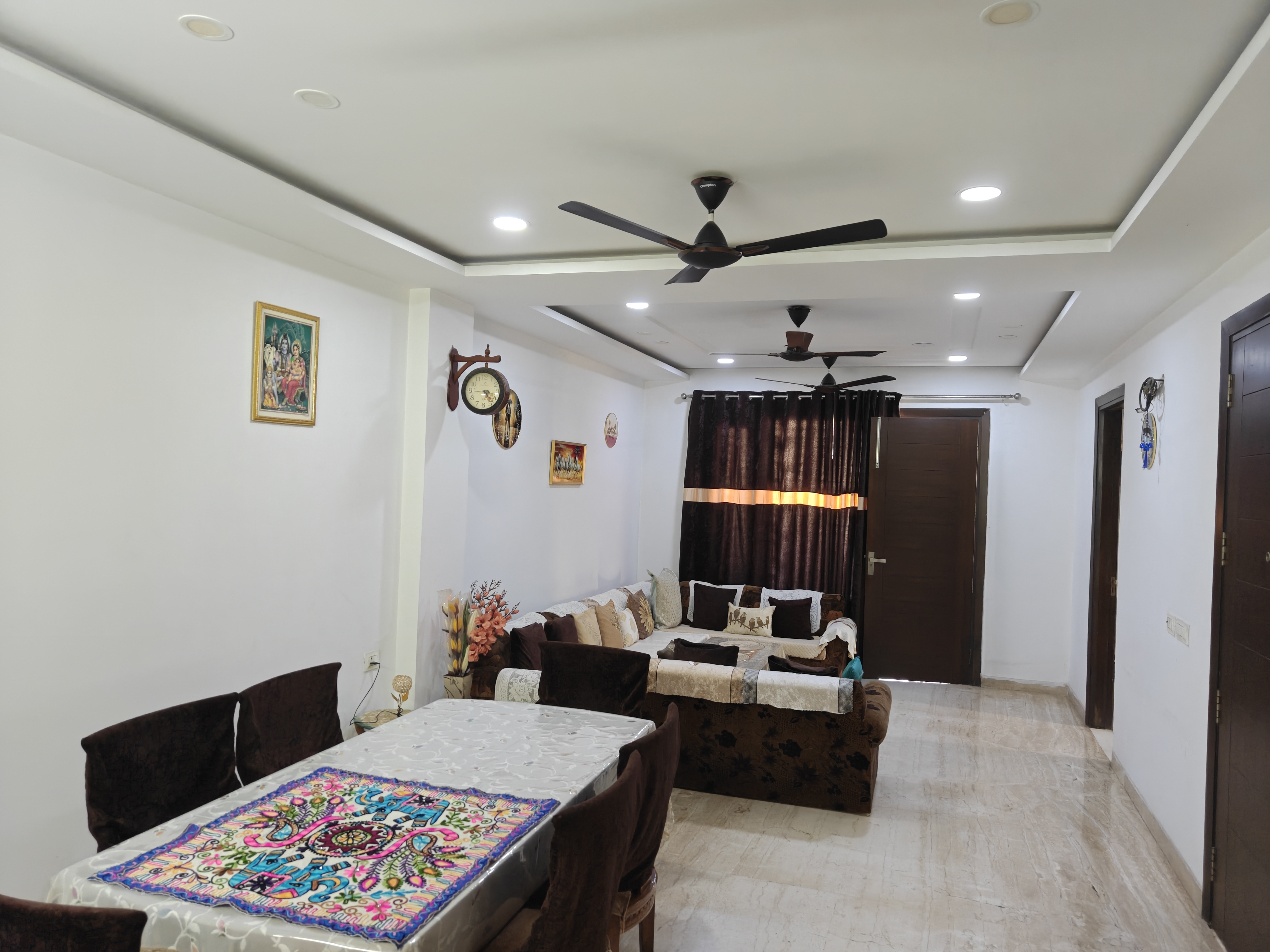 3 BHK Builder Floor For Sale in Rwa Mukherjee Nagar